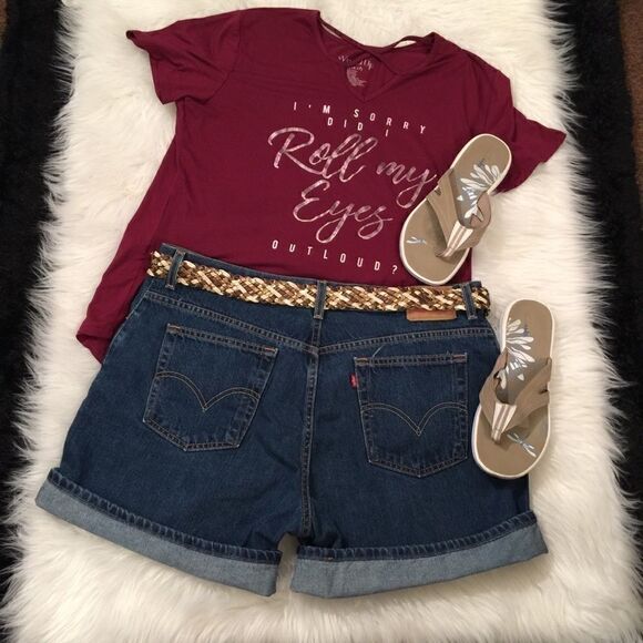 Levi’s Plus Size High Waisted Dark wash Shorts! - Picture 1 of 8